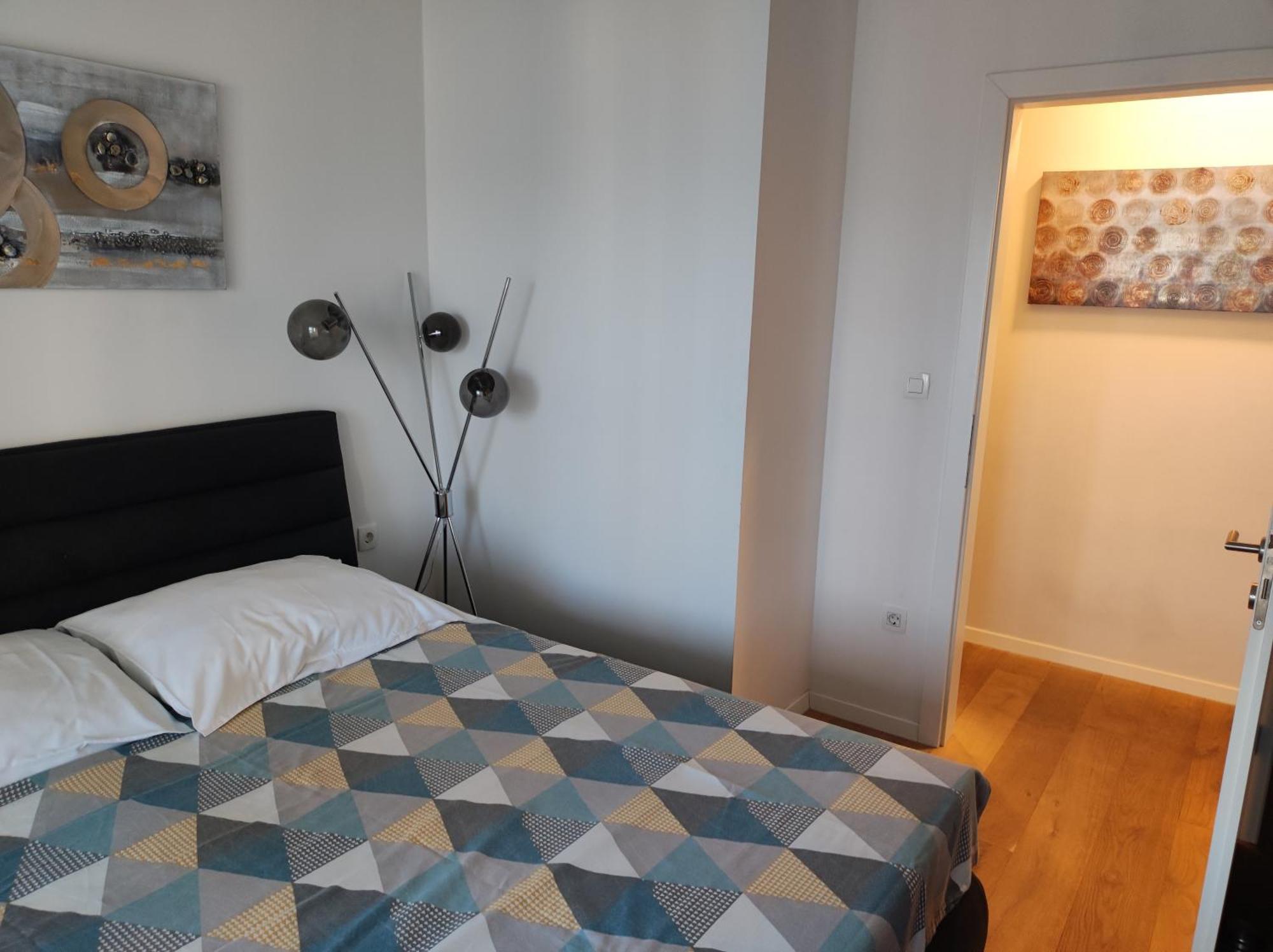 City East Apartment Zagreb With Private Parking Ngoại thất bức ảnh