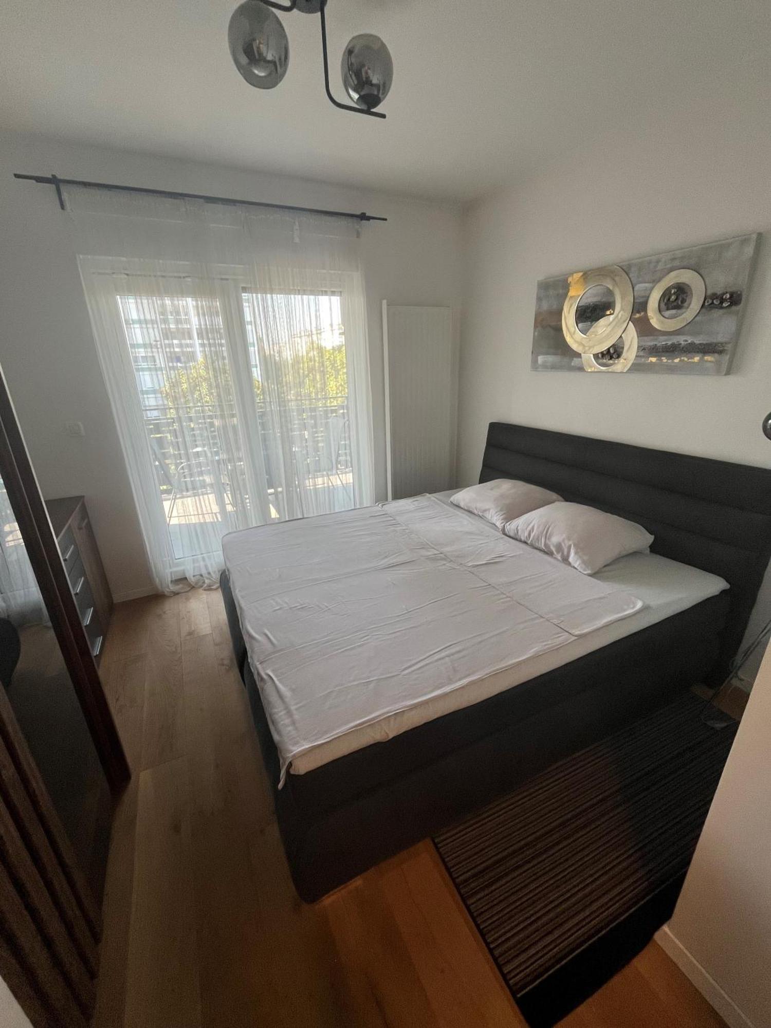 City East Apartment Zagreb With Private Parking Ngoại thất bức ảnh